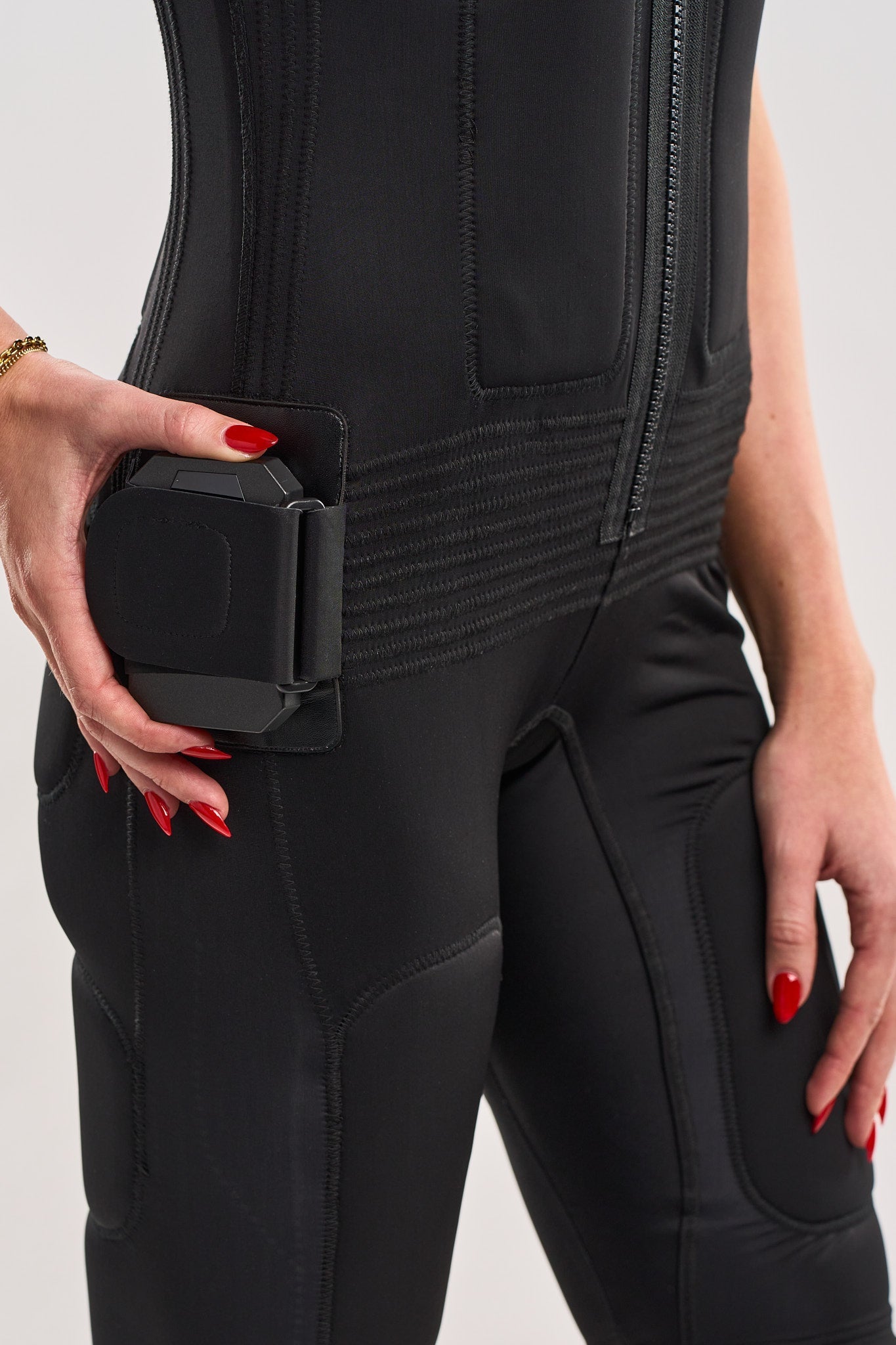 emPower Suit Female